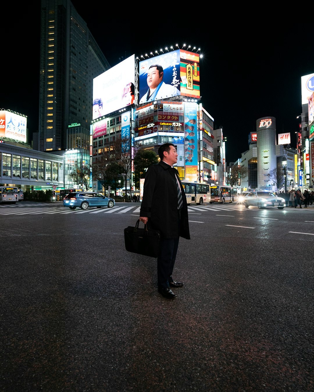 Portrait of a Japanese man in his 40s, legal advisor