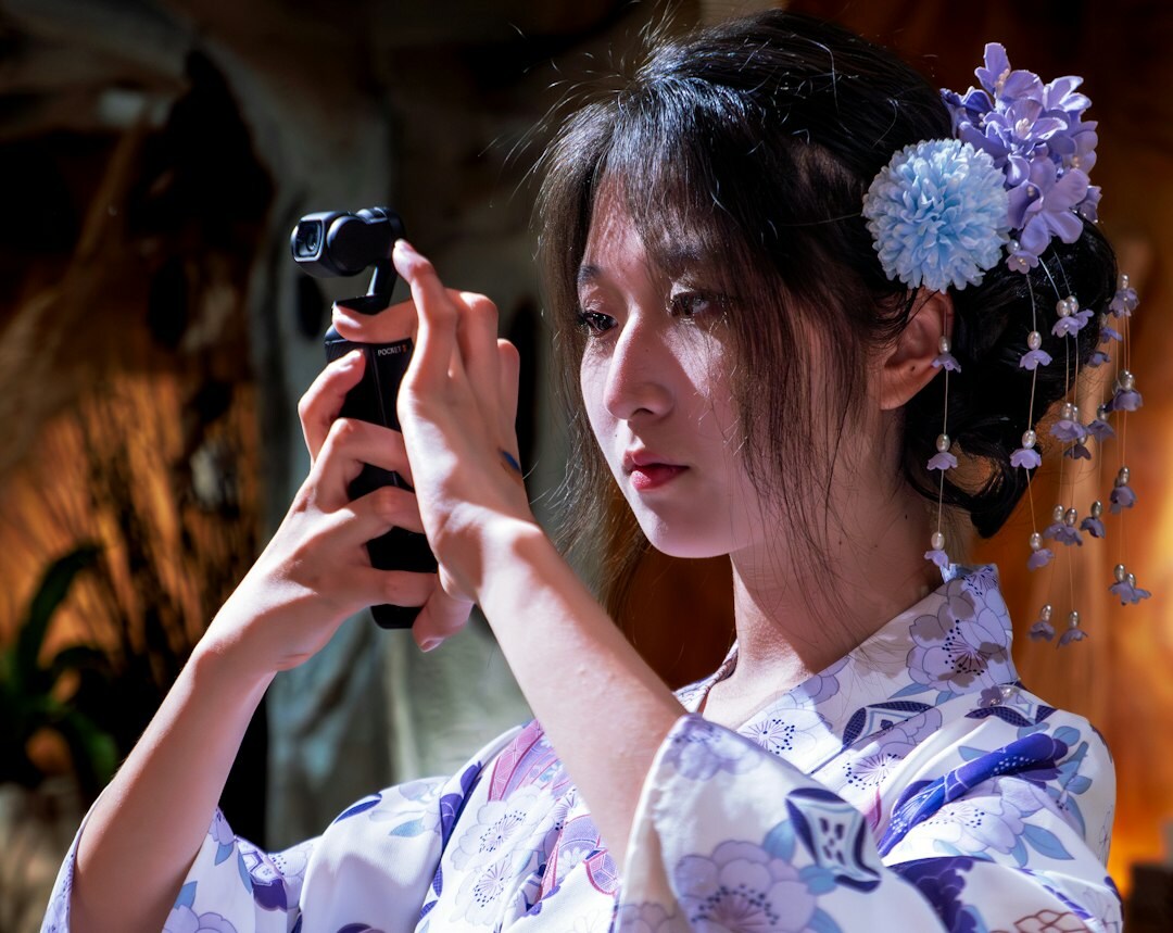 japanese paparazzi camera
